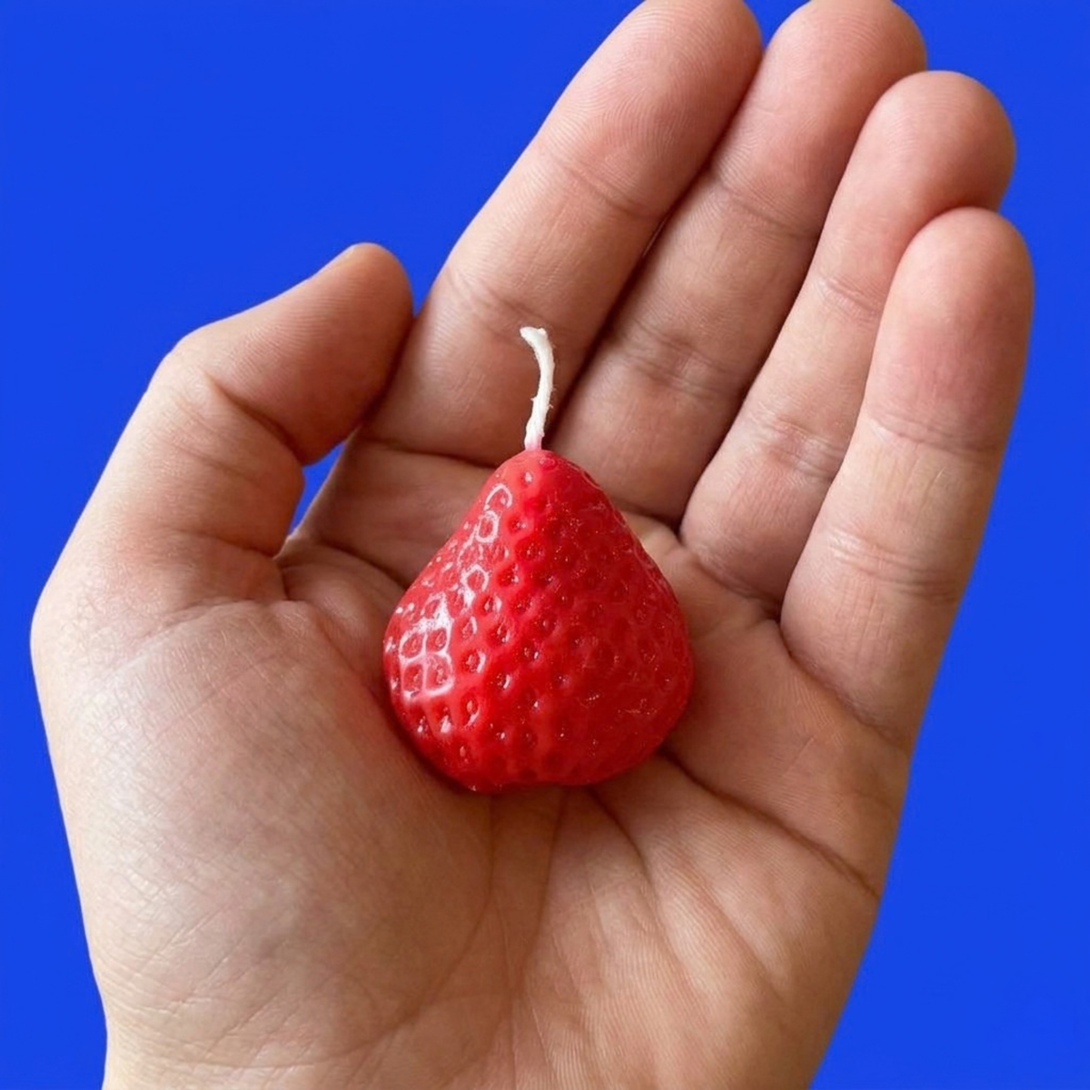 candela fragola realistica 2